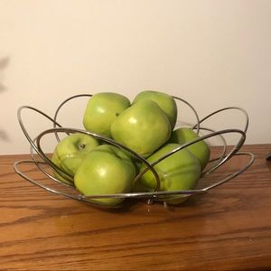 Silver Decor with Apples